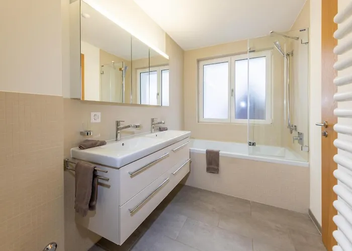 Haus Darioli アパート *